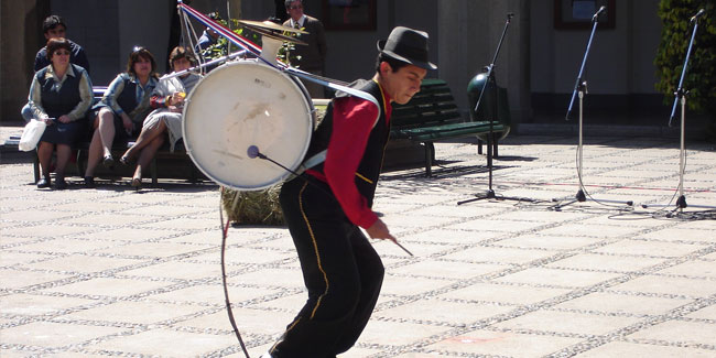 25. Juli - Tag des chilenischen Schlagzeugers und Perkussionisten