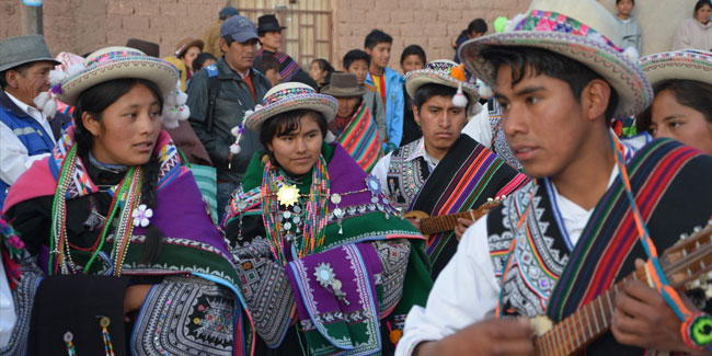 24. August - Ch'utillos-Festival in Potosí, Bolivien