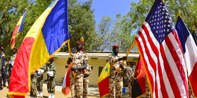 Unabhängigkeitstag der Republik Ecuador - Unabhängigkeitstag der Republik Tschad