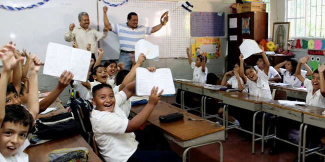 22. Juni: Tag des Lehrers in El Salvador
