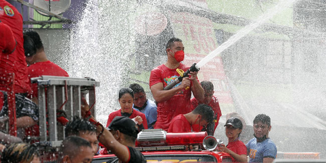 24. Juni: Das farbenfrohe Wattah-Wattah-Fest auf den Philippinen