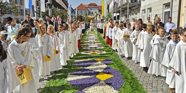 4. Juni: Fronleichnamsprozession in Hüfingen