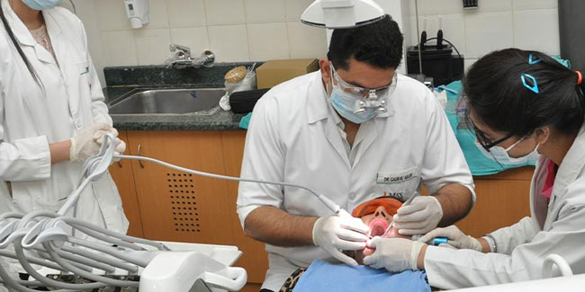 Welt-Glaukom-Tag - Nationaler Tag des Zahnarztes in Indien