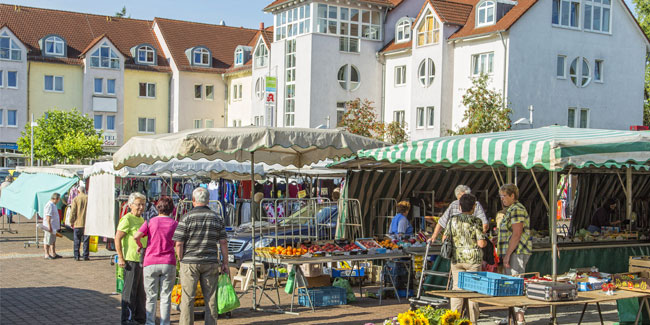 1. Mai: Schattentriescher Kirmes in Schmelz