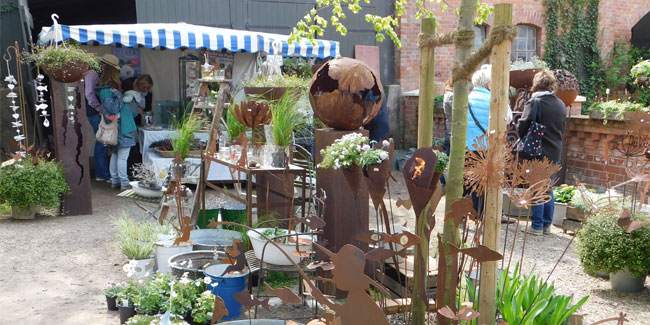 1. Mai: Frühjahrsmarkt auf Gut Basthorst