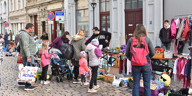 4. Oktober: Herbstfest mit Kinder-Koffer-Flohmarkt in Freiberg