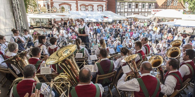 27. August: Altstadtfest Fallersleben