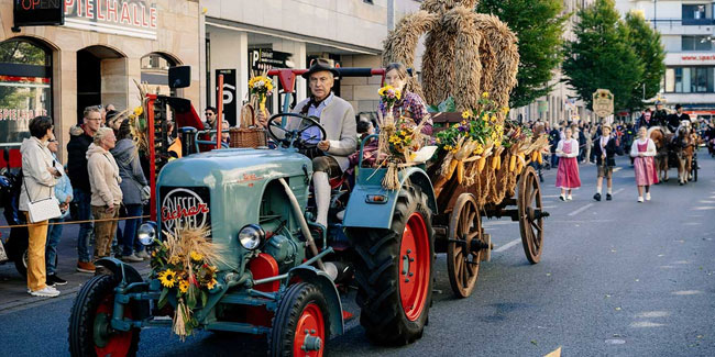 26. September: Michaelis-Kirchweih Fürth