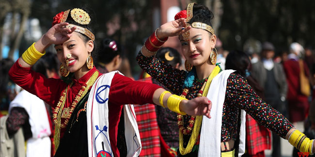 Fest der Einheit in Nepal - Maghe Sankranti in Nepal