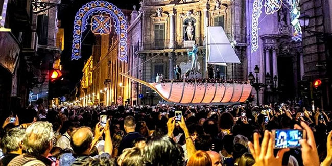 15. Juli - Fest der Santa Rosalia in Palermo, Italien